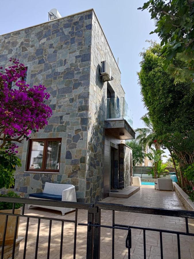 Mosaic Villa By The Sea Протарас Экстерьер фото